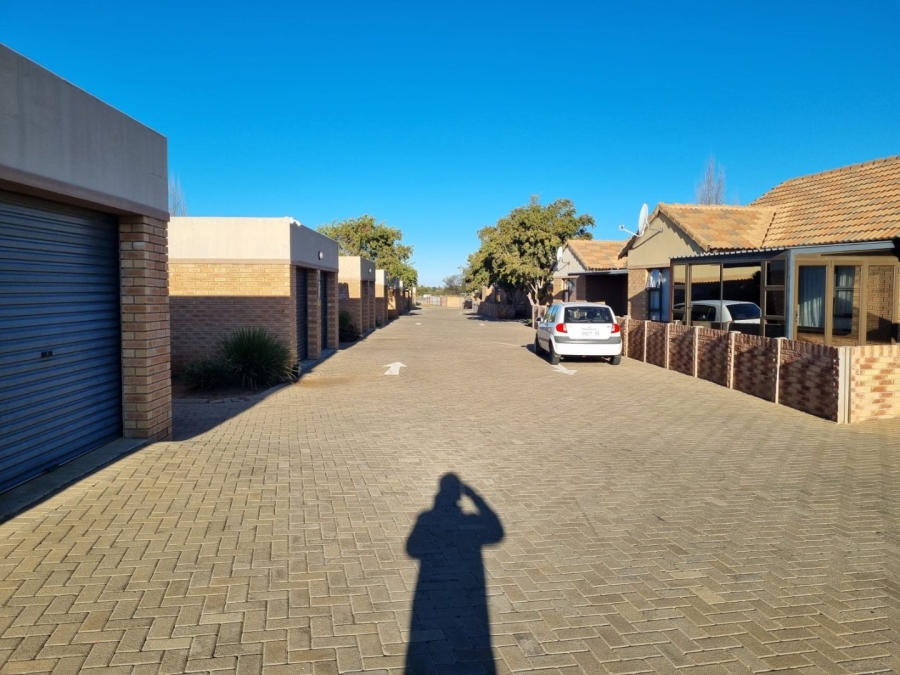 3 Bedroom Property for Sale in Noordhoek Free State